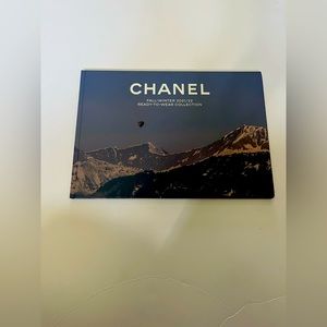 Brand new‎ Chanel book with postcards
